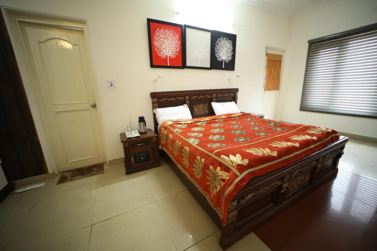 Tehri Club And Resort Chamba  Exterior photo